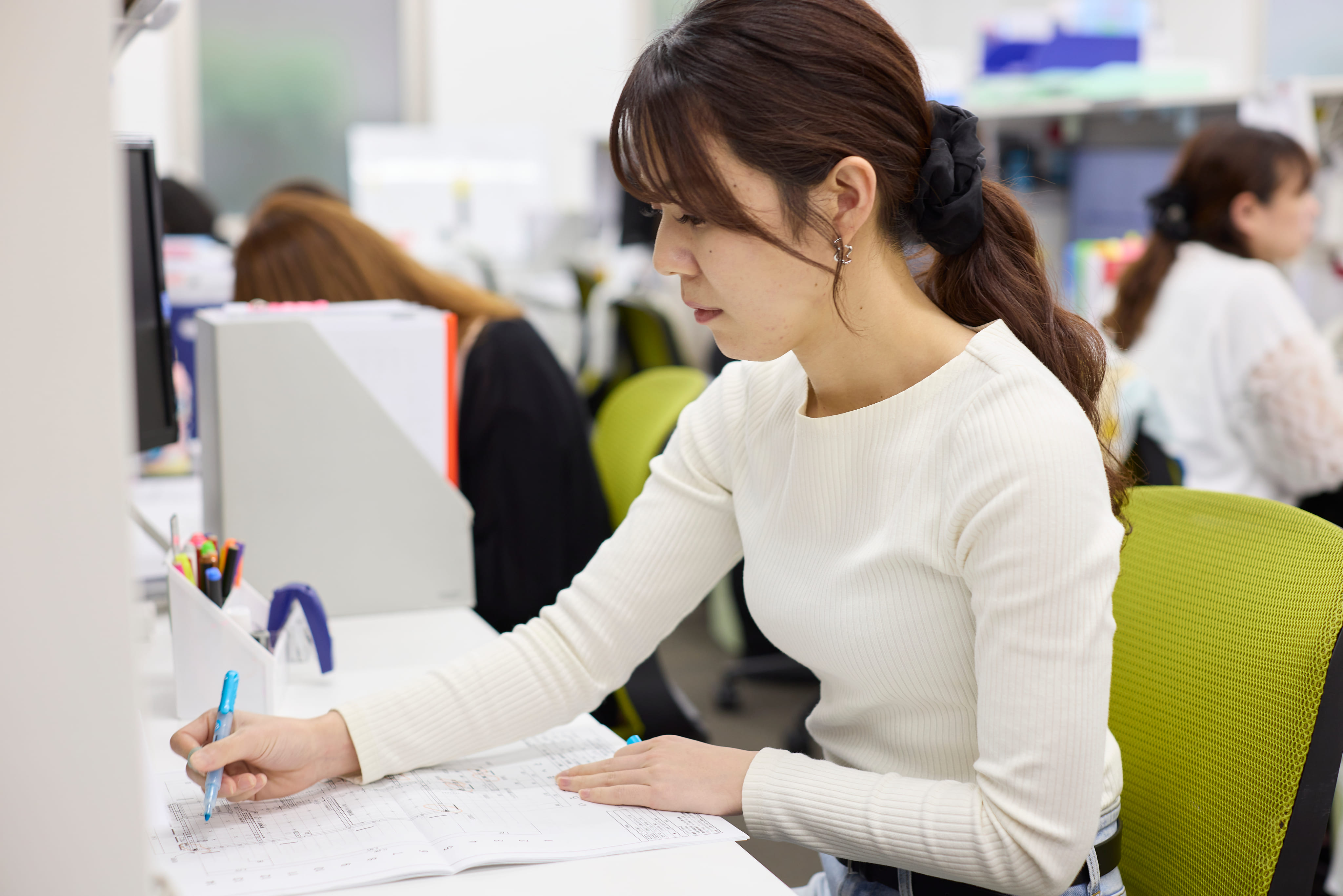 建築金物の知識を身に付け、経験を重ねていく