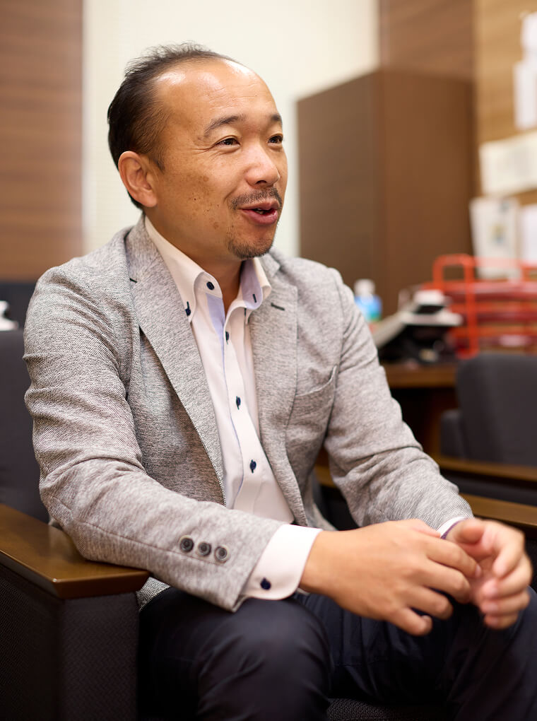 代表取締役 肌勢 宜記